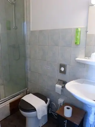 Economy Tek Büyük Yataklı Oda, Banyolu/Duşlu (Vue village)