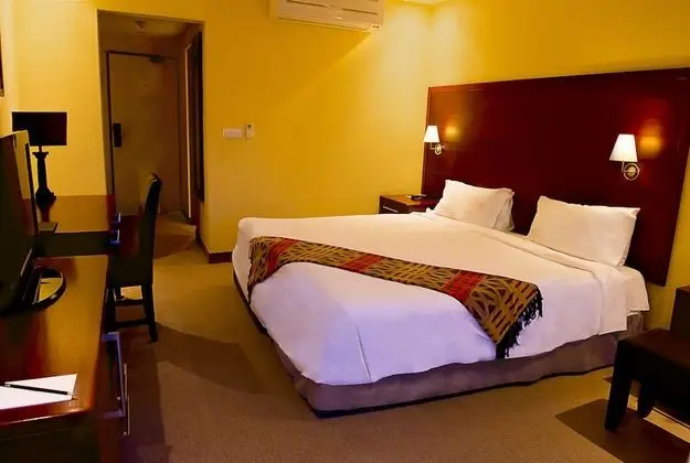 Classic Tek Büyük Yataklı Oda