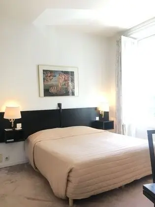 Üç Kişilik Oda
