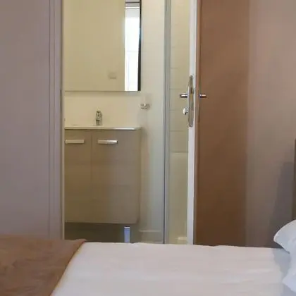 Comfort Tek Büyük Yataklı Oda