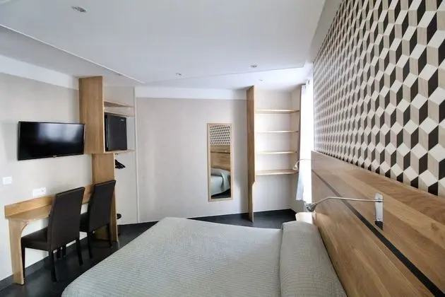 Tek Büyük Yataklı Oda