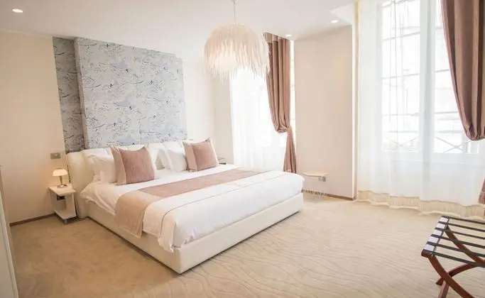 Premium Tek Büyük Yataklı Oda, Bahçe Manzaralı (Erable)