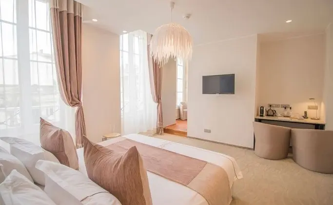 Premium Tek Büyük Yataklı Oda, Bahçe Manzaralı (Erable)