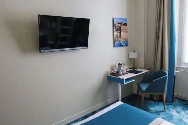 Comfort Tek Büyük veya İki Ayrı Yataklı Oda