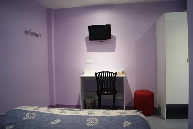 Classic Tek Büyük Yataklı Oda