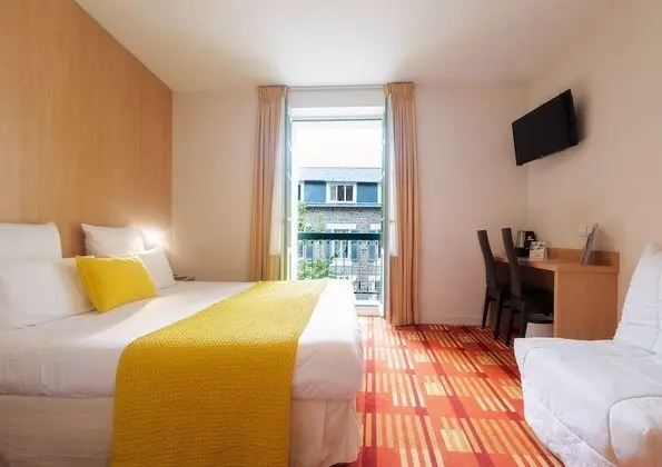 Superior Tek Büyük Yataklı Oda