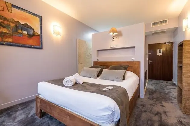 Deluxe Tek Büyük Yataklı Oda