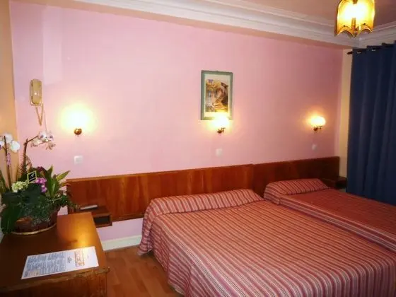 Üç Kişilik Oda