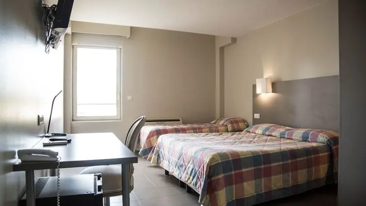 Deluxe Üç Kişilik Oda