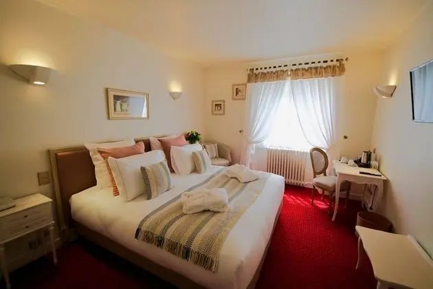 Classic Tek Büyük Yataklı Oda