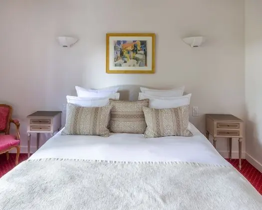 Classic Tek Büyük Yataklı Oda