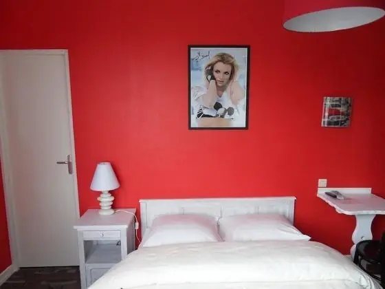 Basic Tek Büyük Yataklı Oda, 1 Büyük (Queen) Boy Yatak, Sigara İçilmez