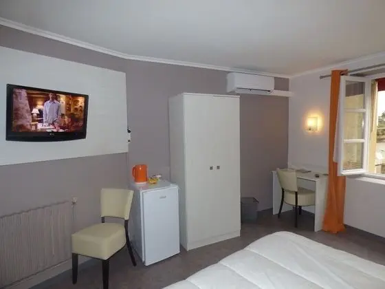 Tek Büyük Yataklı Oda
