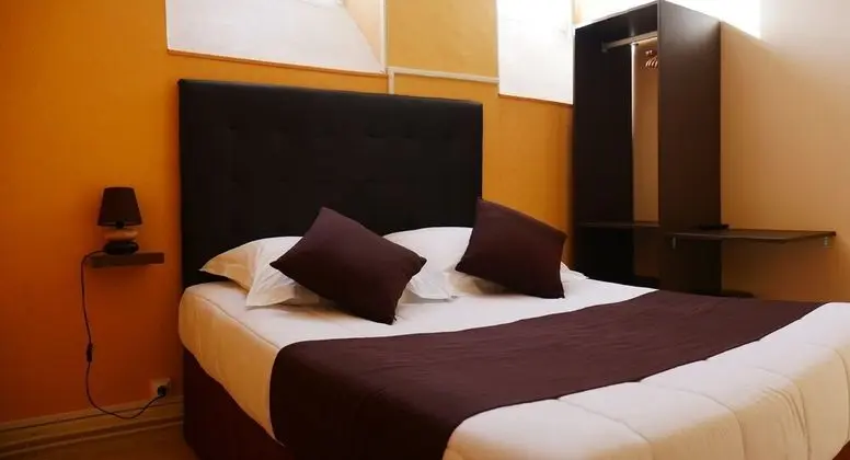 Comfort Tek Büyük Yataklı Oda