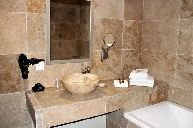 Deluxe Tek Büyük veya İki Ayrı Yataklı Oda