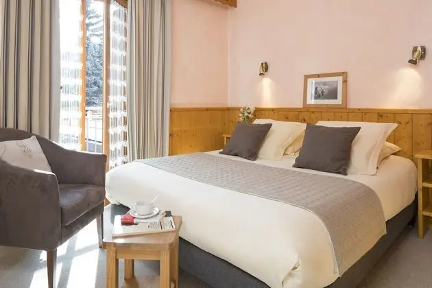 Tek Büyük veya İki Ayrı Yataklı Oda, 1 Çift Kişilik Yatak, Sigara İçilmez