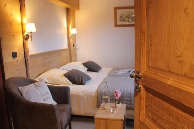 Tek Büyük veya İki Ayrı Yataklı Oda, 1 Çift Kişilik Yatak, Sigara İçilmez