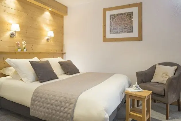 Üç Kişilik Oda, Birden Çok Yatak, Sigara İçilmez