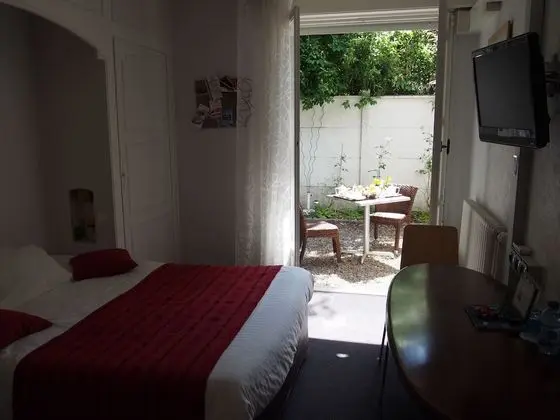 Comfort Tek Büyük Yataklı Oda