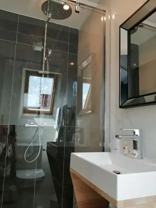 Romantic Tek Büyük Yataklı Oda, Şehir Manzaralı (Attic)