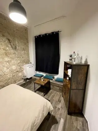 Tek Büyük Yataklı Oda, Ortak Banyo