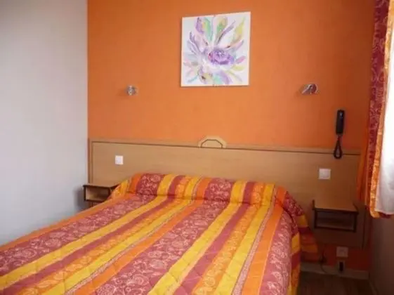 Üç Kişilik Oda