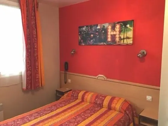 Üç Kişilik Oda