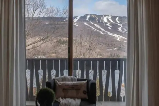 Stunning condo + loft on Lake Tremblant