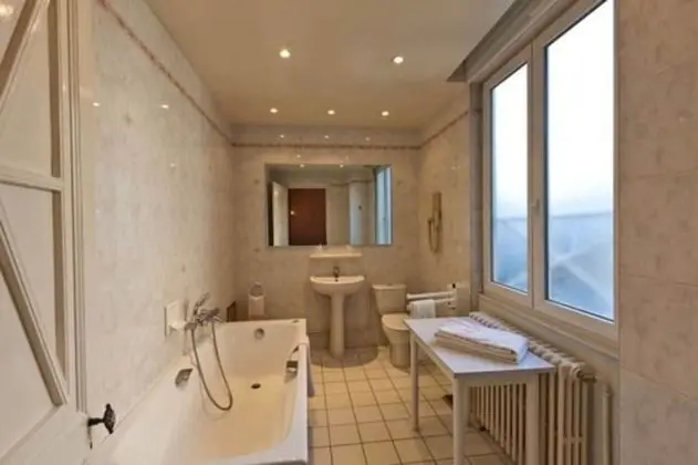 Standard Tek Büyük Yataklı Oda (douche)