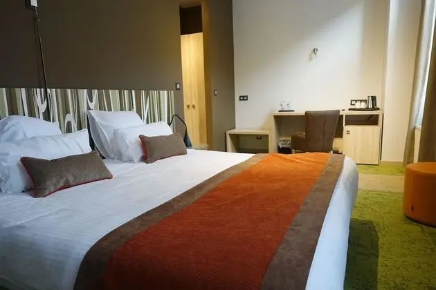 Comfort Tek Büyük veya İki Ayrı Yataklı Oda