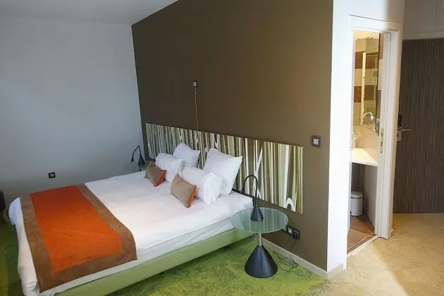 Comfort Tek Büyük veya İki Ayrı Yataklı Oda
