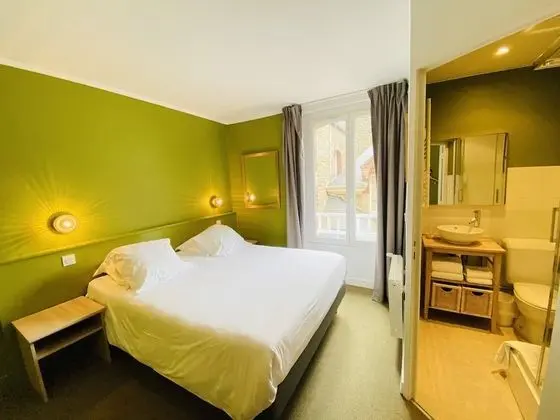 Comfort Tek Büyük Yataklı Oda