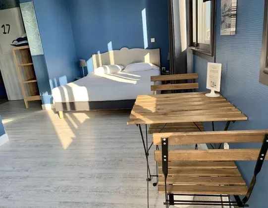 Superior Tek Büyük veya İki Ayrı Yataklı Oda