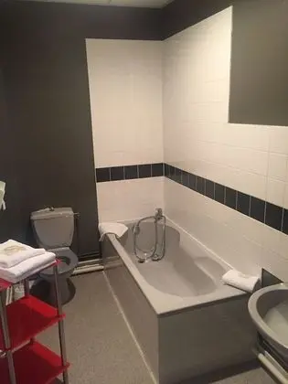 Tek Büyük Yataklı Oda, Küvet