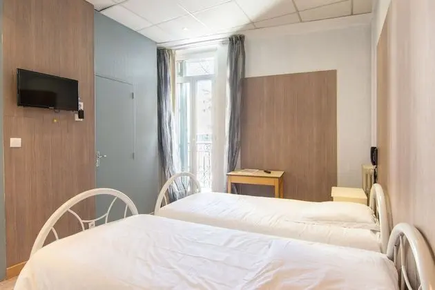 Comfort Tek Büyük veya İki Ayrı Yataklı Oda