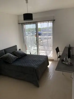 Tek Büyük Yataklı Oda