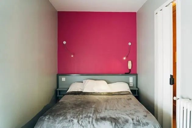 Standard Tek Büyük Yataklı Oda