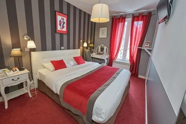 Comfort Tek Büyük Yataklı Oda