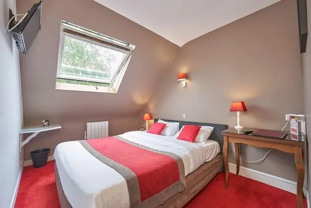 Comfort Tek Büyük Yataklı Oda