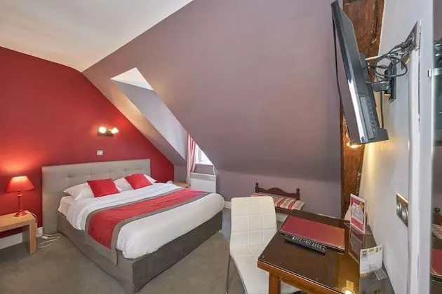 Comfort Tek Büyük Yataklı Oda