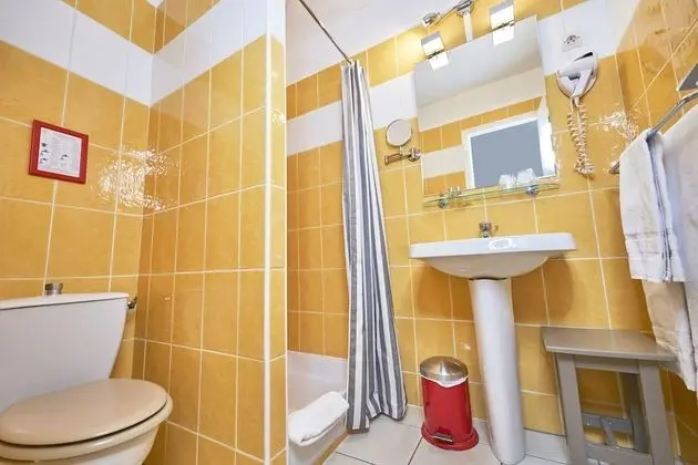 Comfort Tek Büyük Yataklı Oda