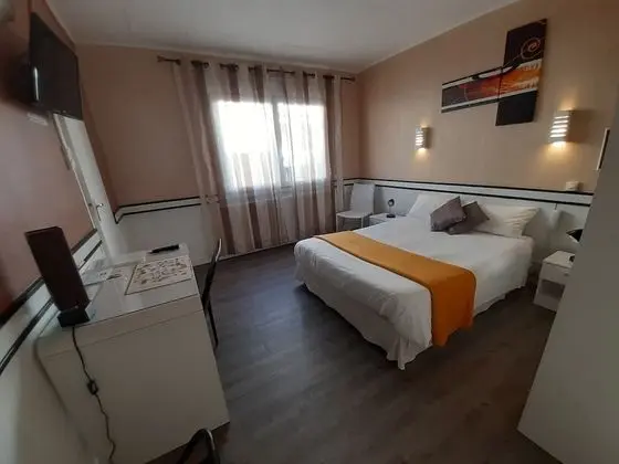 Tek Büyük Yataklı Oda