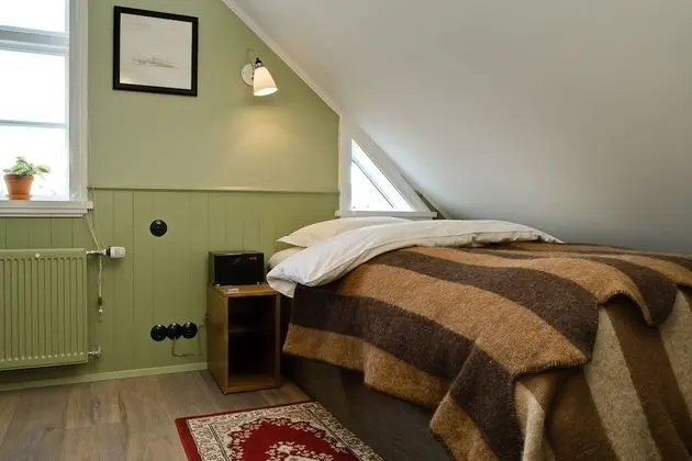 Tek Kişilik Oda, 1 Tek Kişilik Yatak, Sigara İçilmez