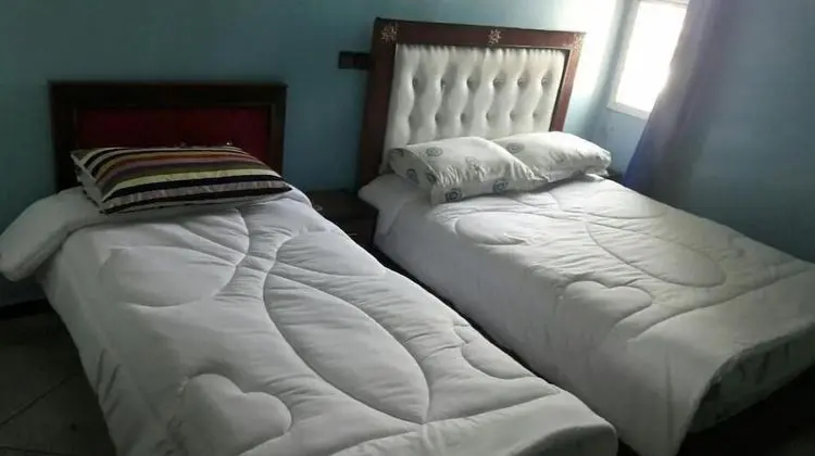 Tek Büyük veya İki Ayrı Yataklı Oda