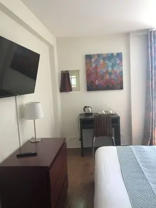 Superior Üç Kişilik Oda, Küvet (Armateurs)