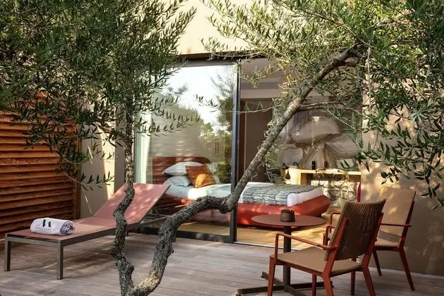 Deluxe Oda, Teras (Maquis View)