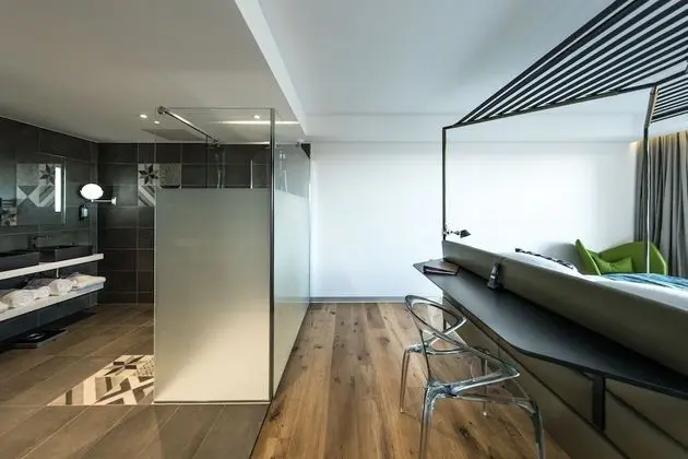 Deluxe Oda, Teras (Maquis View)