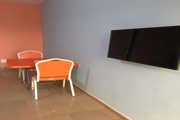 Standard Oda, Sigara İçilmez