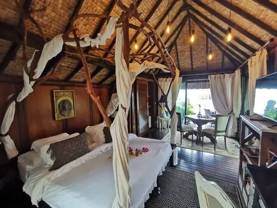 Honeymoon Süit, Deniz Üstü