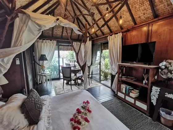 Honeymoon Süit, Deniz Üstü